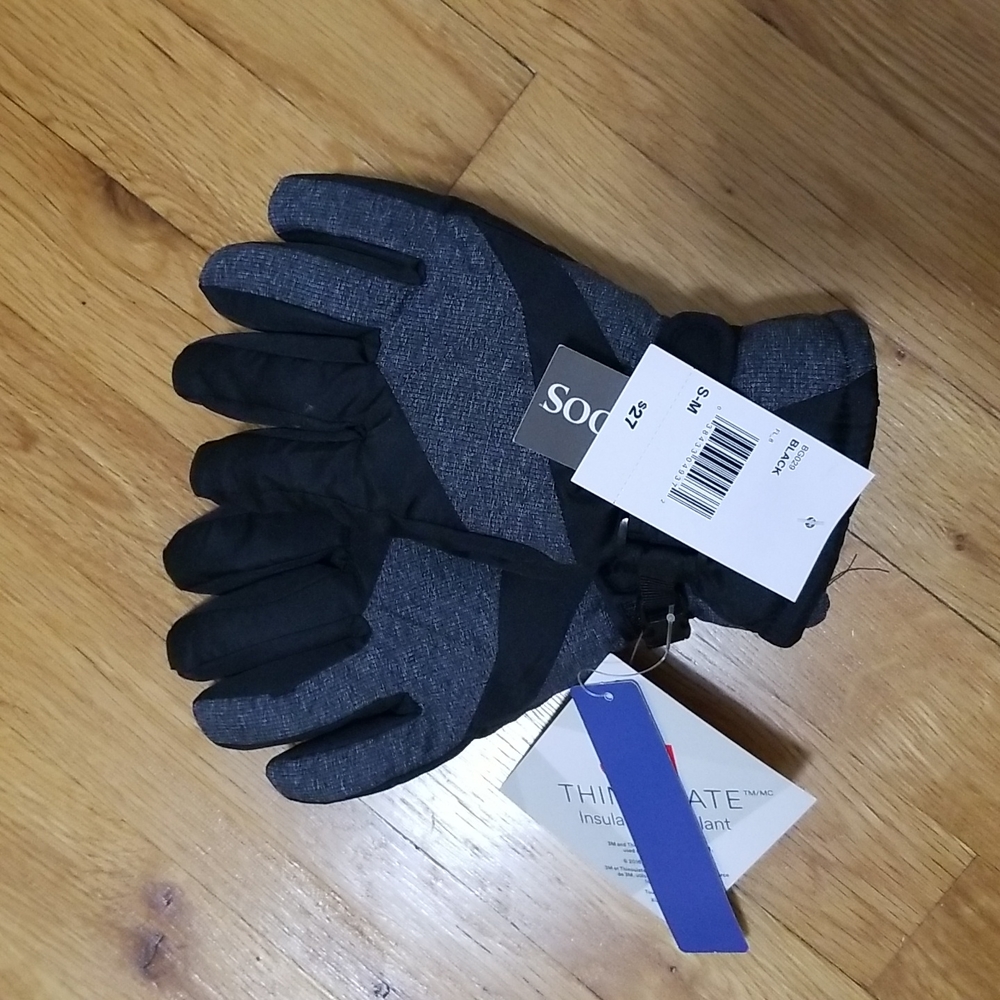 NWT boys gloves